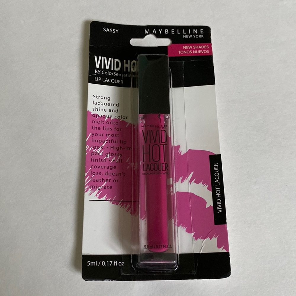 Maybelline Vivid Hot Lip Sassy Lacquer